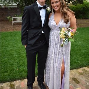 beautiful lavender sequined prom dress